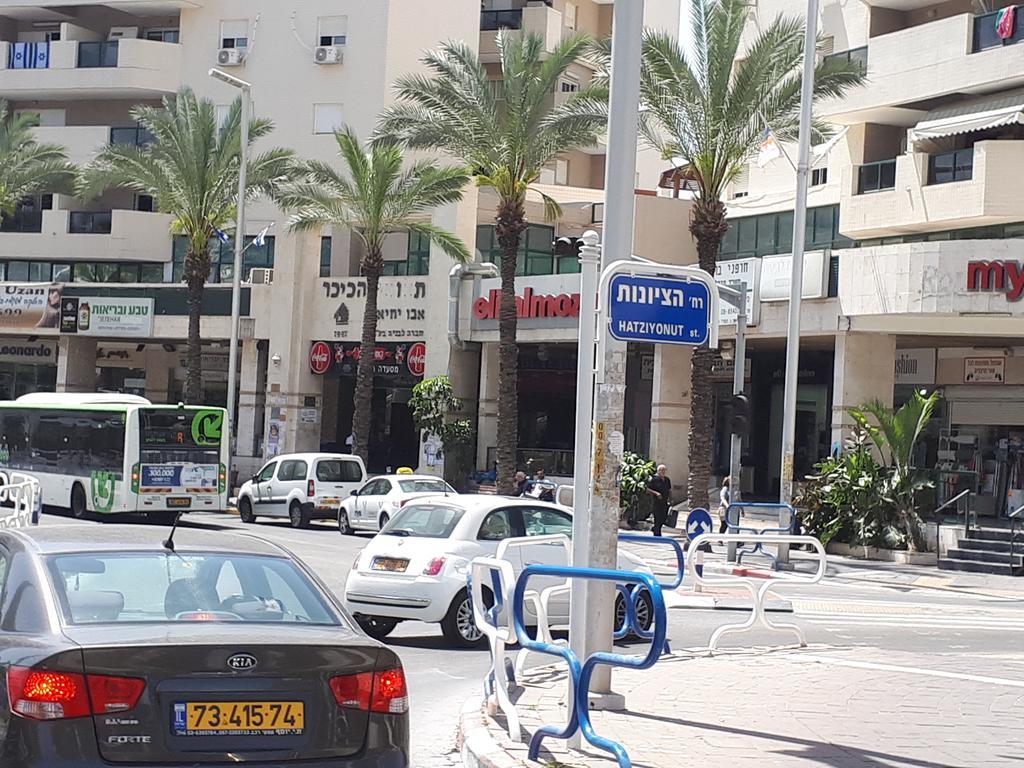 Apartment 2 Bedrooms Central Location Ashdod Bagian luar foto