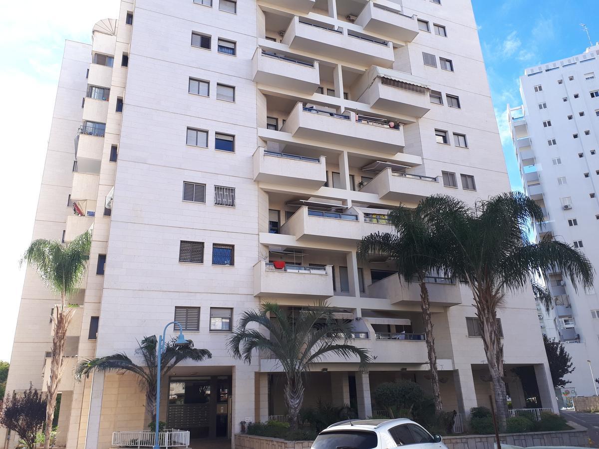 Apartment 2 Bedrooms Central Location Ashdod Bagian luar foto