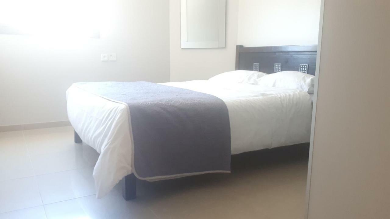 Apartment 2 Bedrooms Central Location Ashdod Bagian luar foto