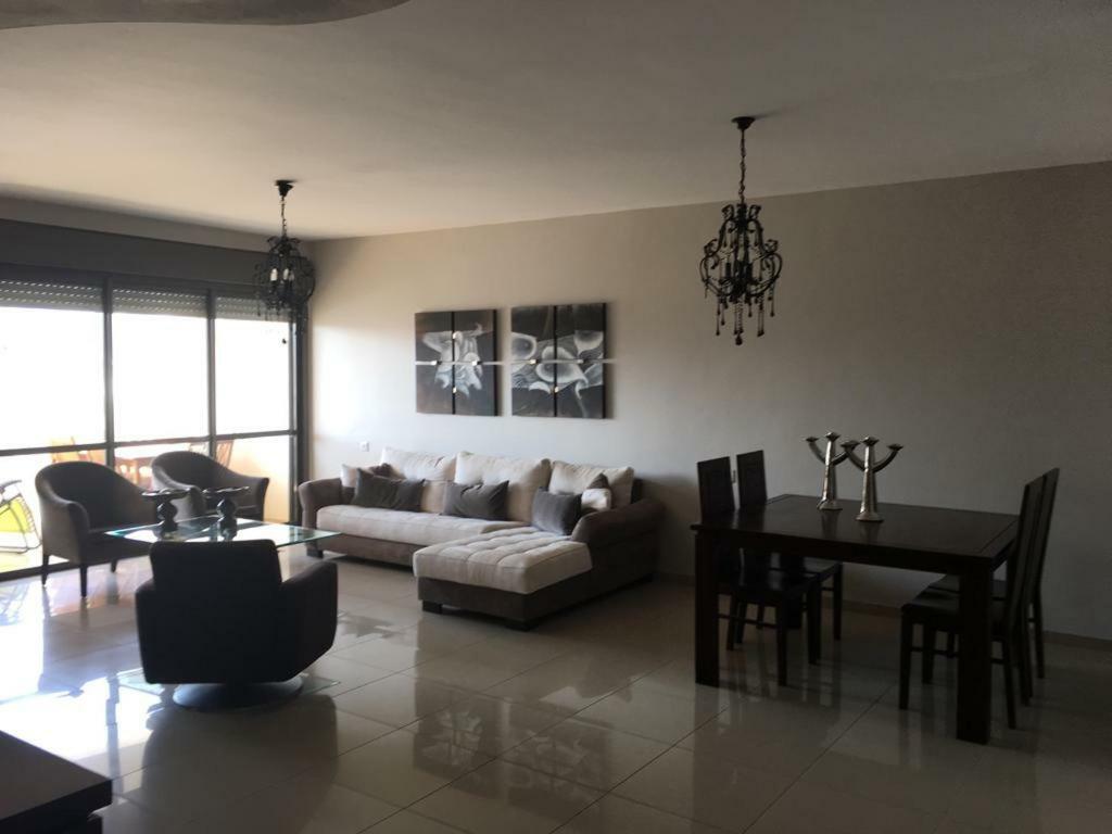 Apartment 2 Bedrooms Central Location Ashdod Bagian luar foto