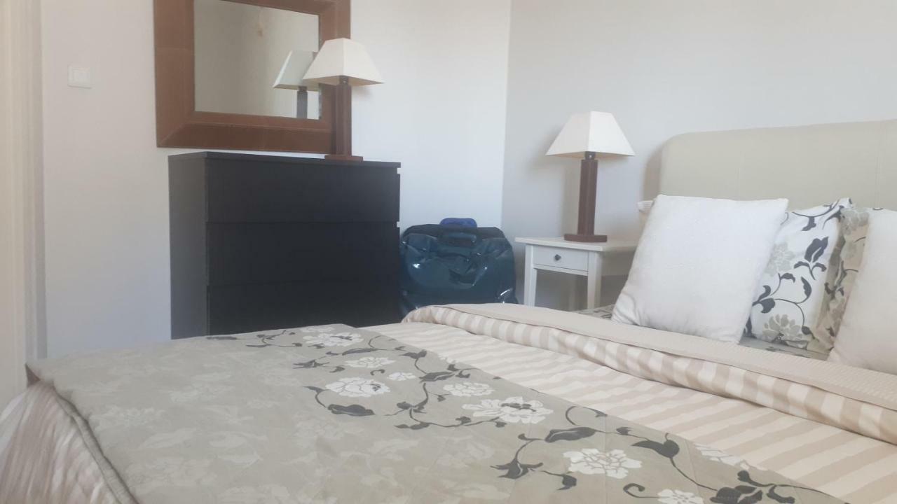 Apartment 2 Bedrooms Central Location Ashdod Bagian luar foto